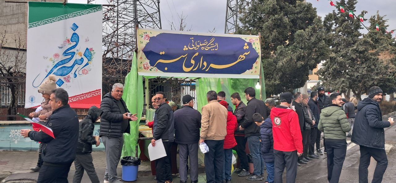 پاسخ دندان‌شکن مردم شبستر به ابر قدرت‌های دنیا با حضور پرشور در راهپیمایی ۲۲ بهمن‌